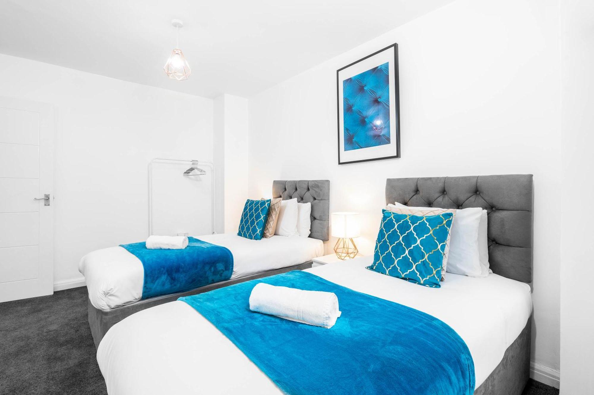 4 Bedroom House - Accommodates 7 - Garden - Parking - Netflix - Wifi - 559T Birmingham Buitenkant foto