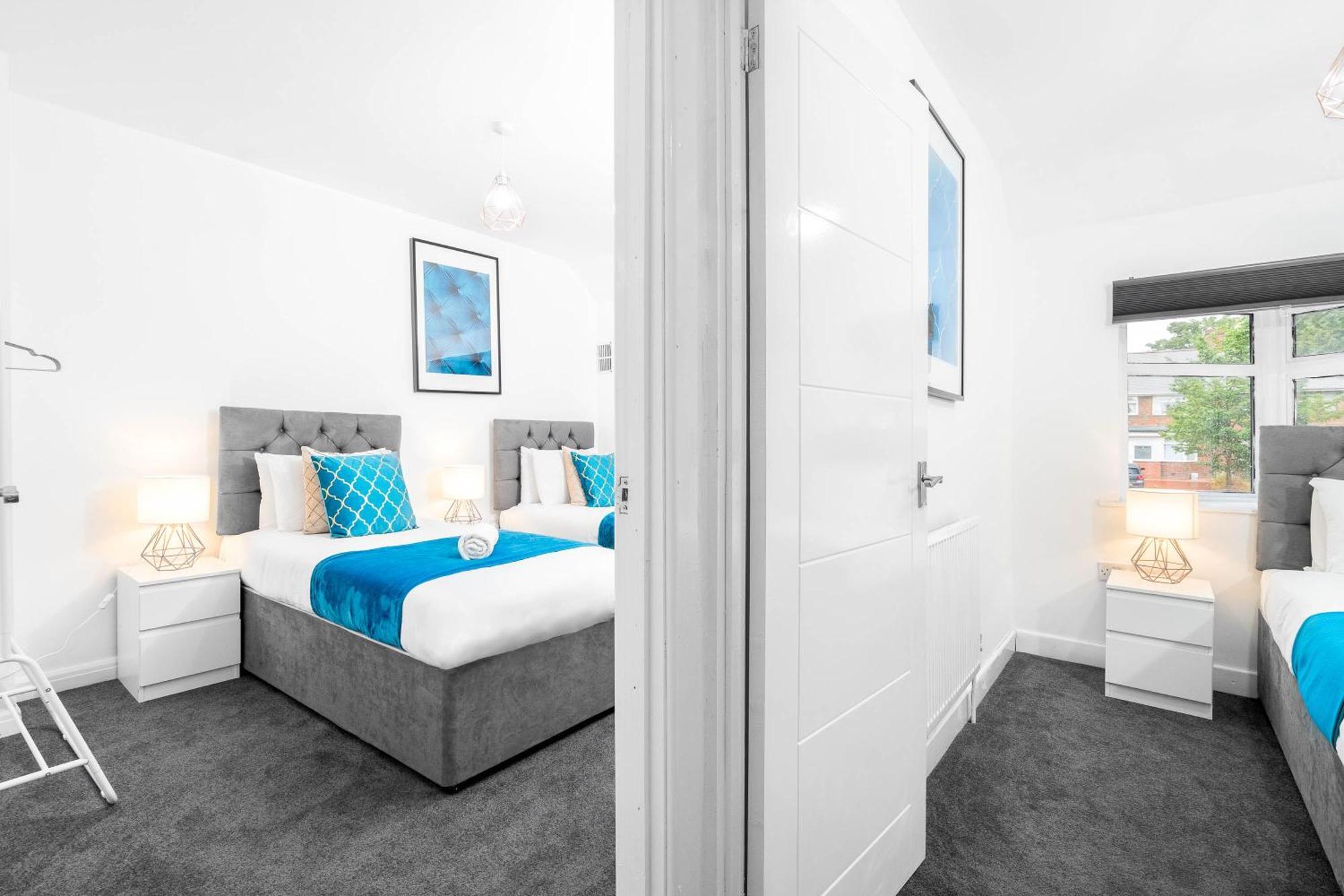 4 Bedroom House - Accommodates 7 - Garden - Parking - Netflix - Wifi - 559T Birmingham Buitenkant foto