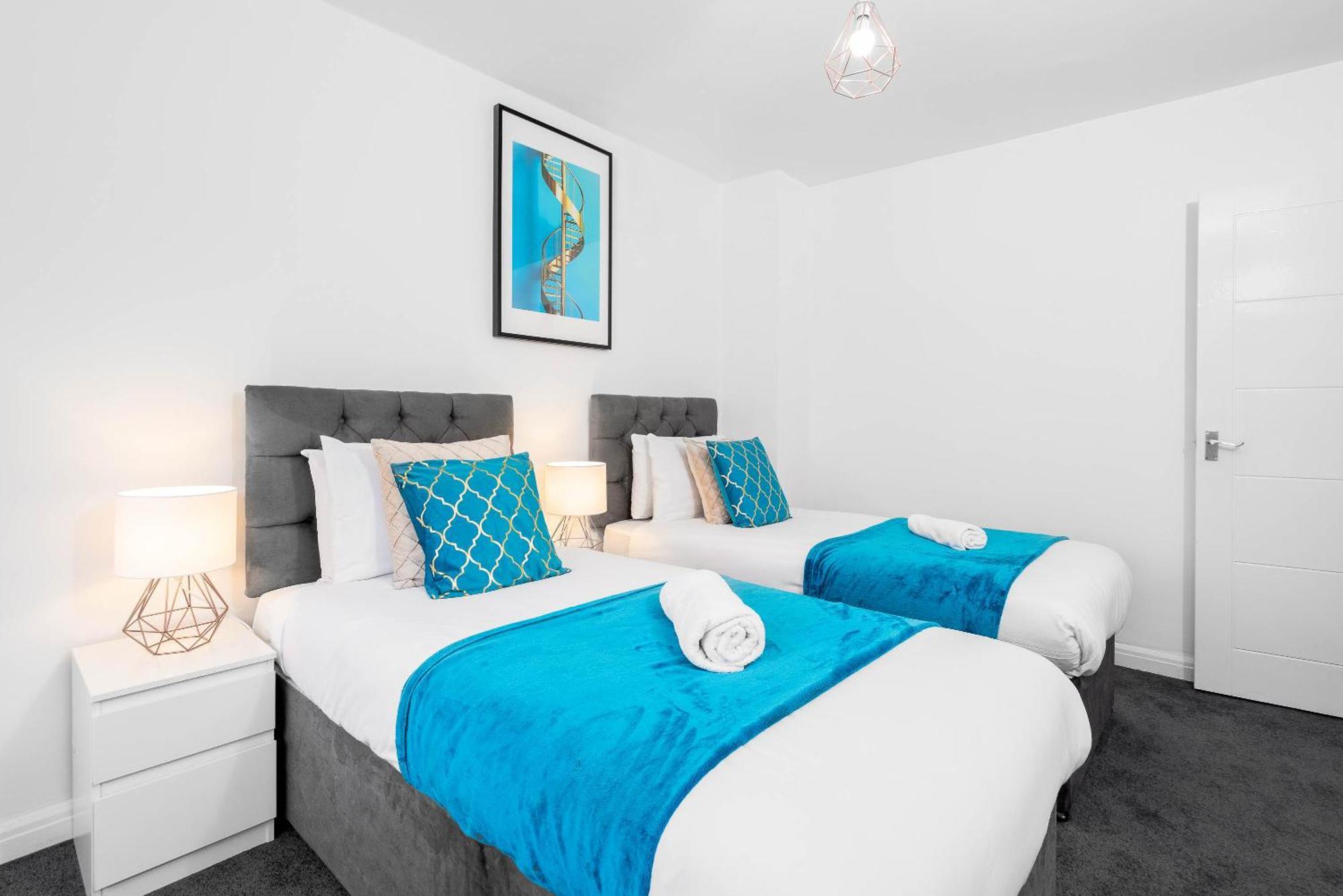 4 Bedroom House - Accommodates 7 - Garden - Parking - Netflix - Wifi - 559T Birmingham Buitenkant foto