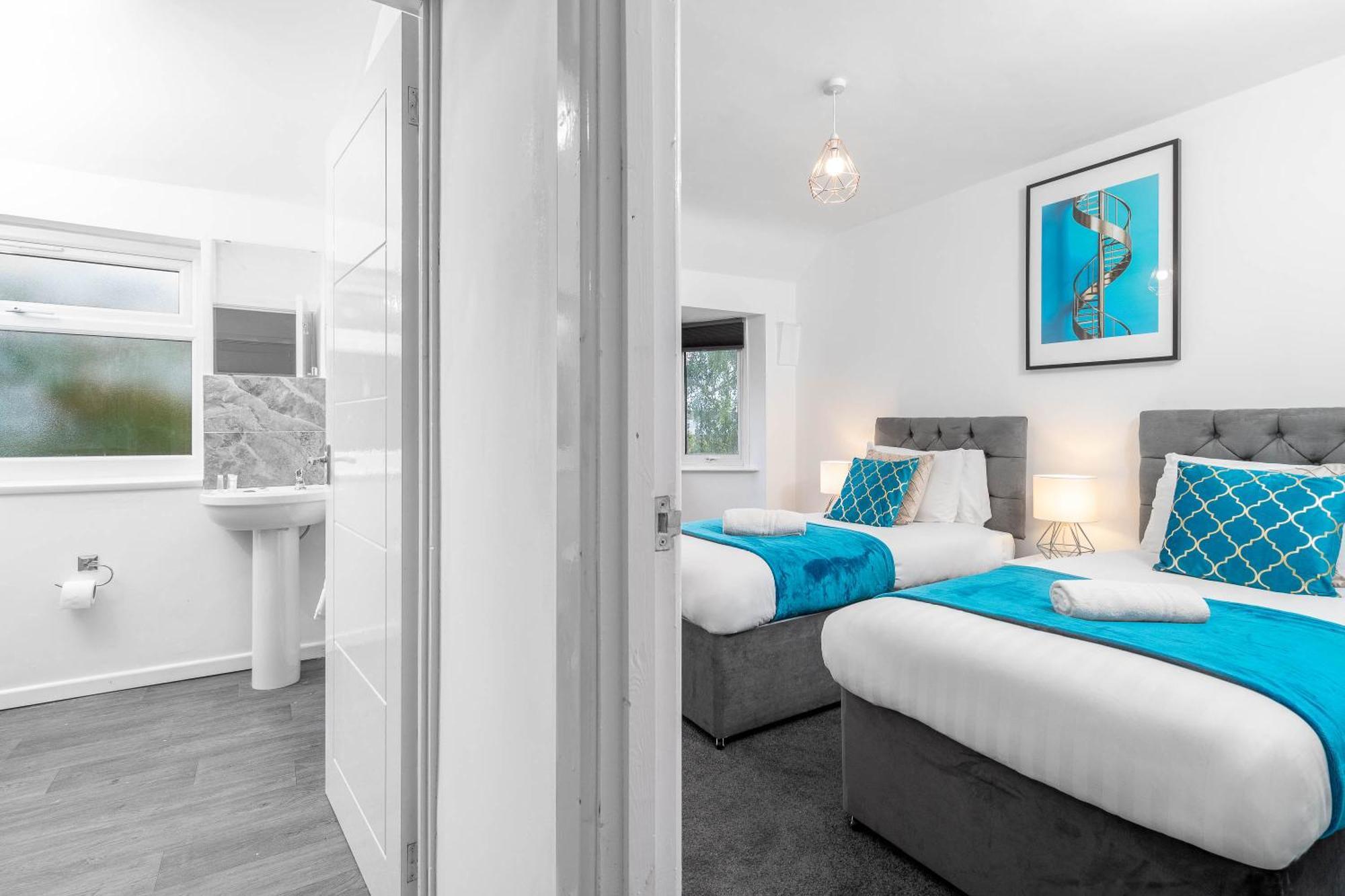 4 Bedroom House - Accommodates 7 - Garden - Parking - Netflix - Wifi - 559T Birmingham Buitenkant foto